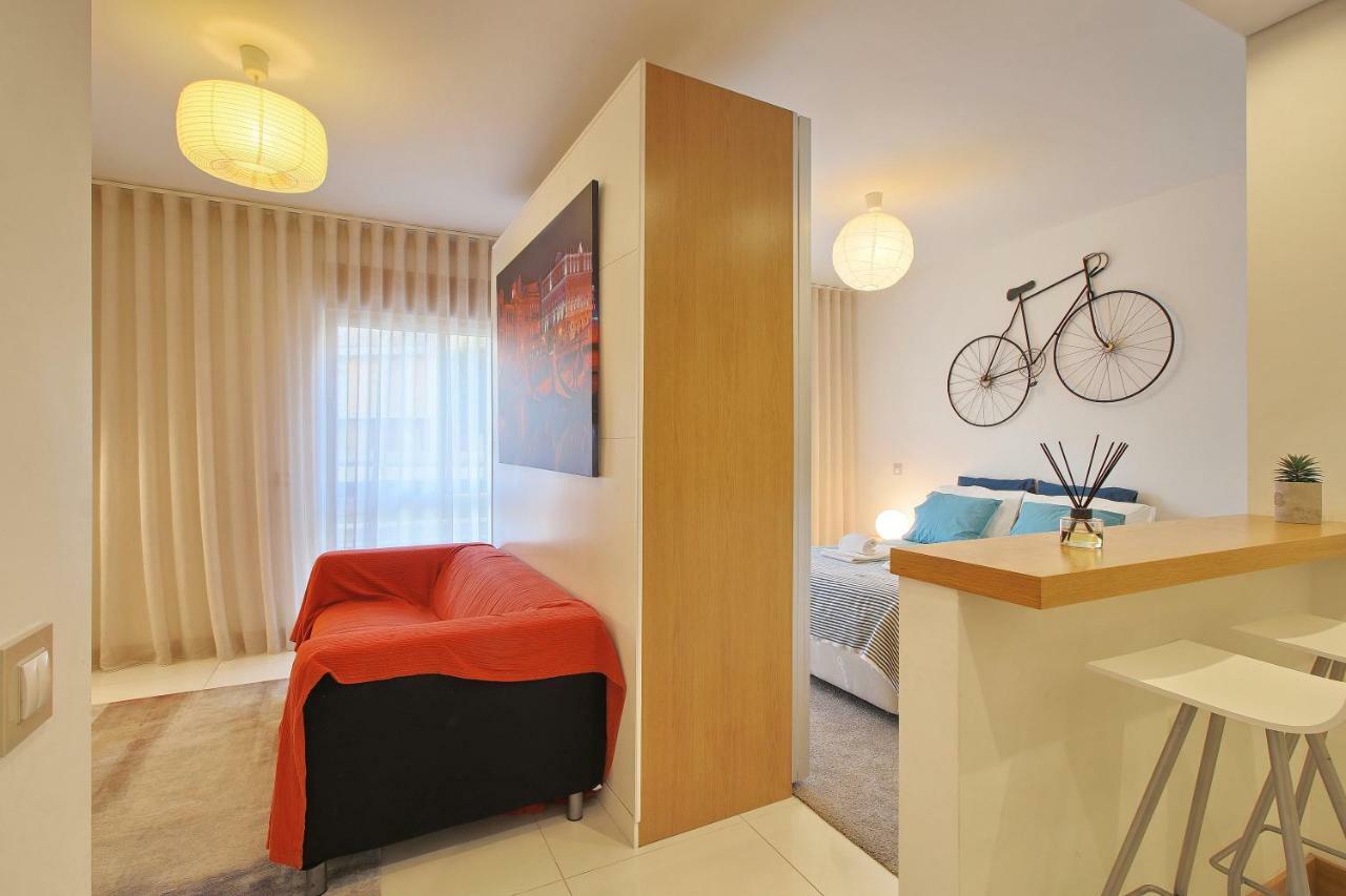 Апартаменти Apartamento Pateo Da Estacao Авейру Екстер'єр фото